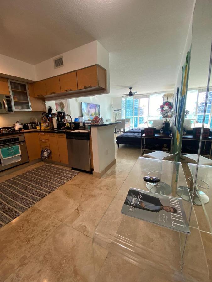 מיאמי Comfortable Room In The Brickell City Center Area מראה חיצוני תמונה