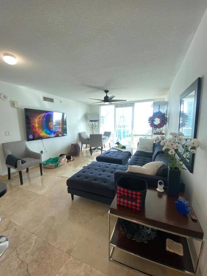 מיאמי Comfortable Room In The Brickell City Center Area מראה חיצוני תמונה