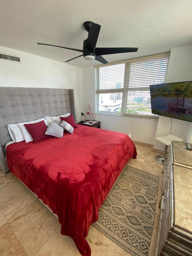 מיאמי Comfortable Room In The Brickell City Center Area מראה חיצוני תמונה