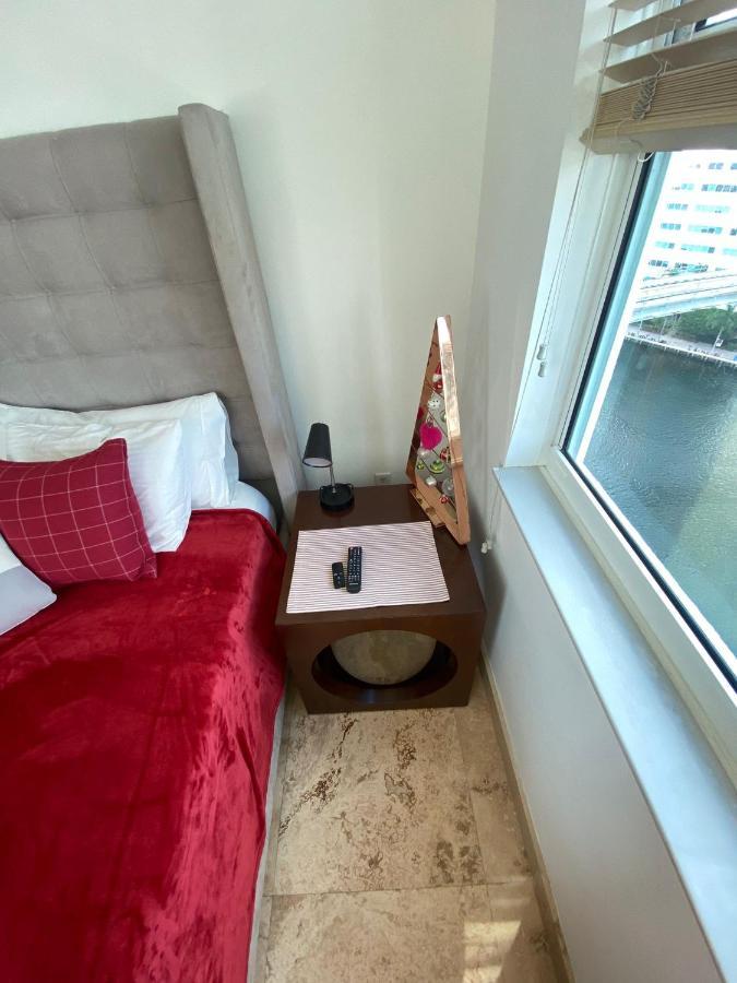 מיאמי Comfortable Room In The Brickell City Center Area מראה חיצוני תמונה